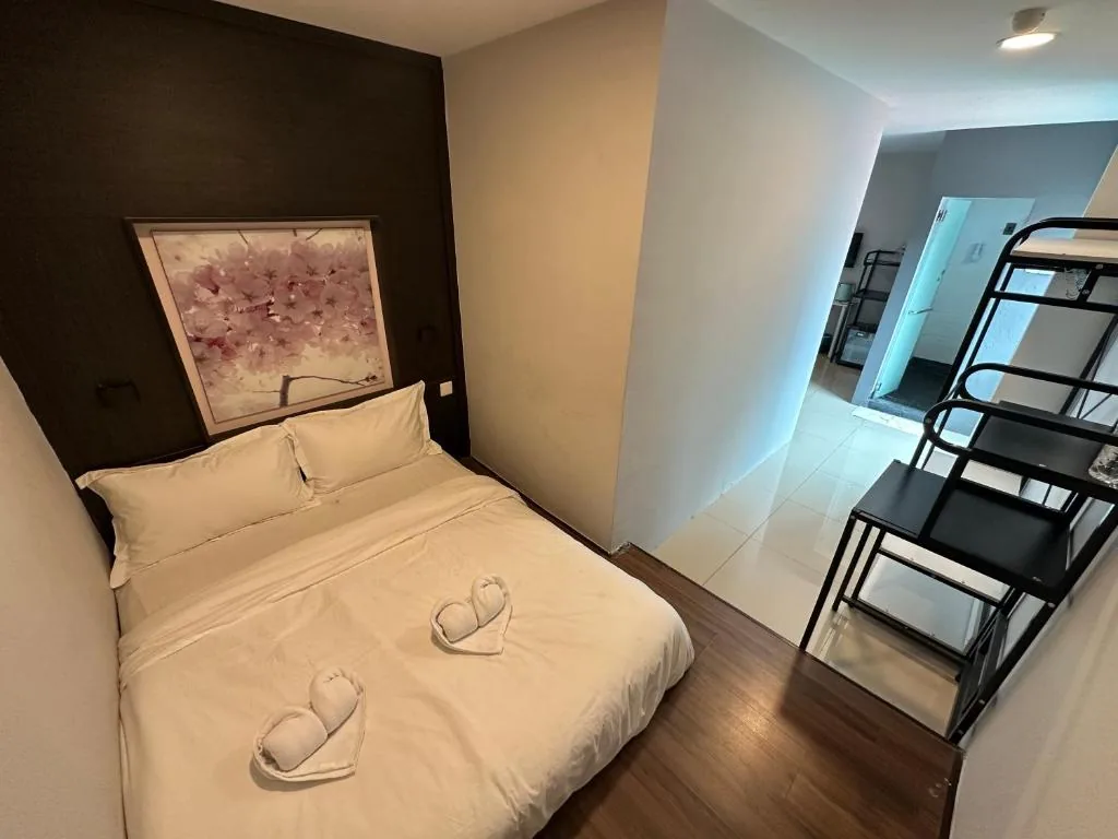 Family Room — Georgetown Hotel